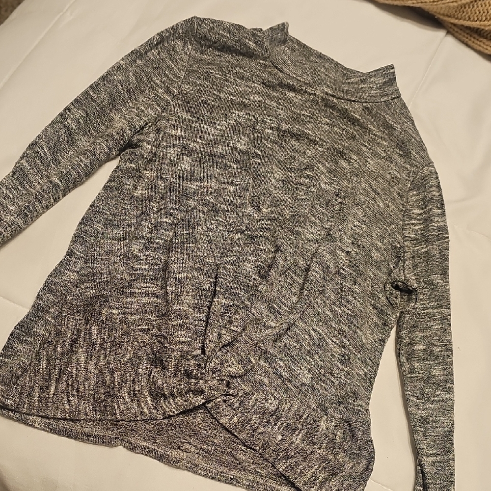 Gray Girls Longsleeve Top
